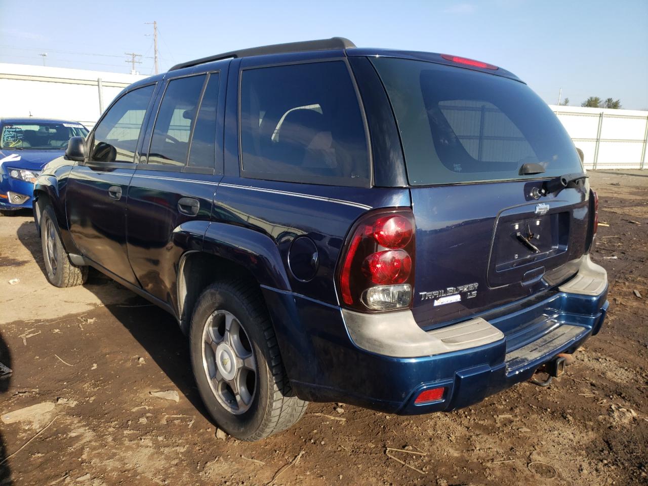 Photo 3 from auction – 2007 CHEVROLET TRAILBLAZE with VIN 1GNDT13S872231939