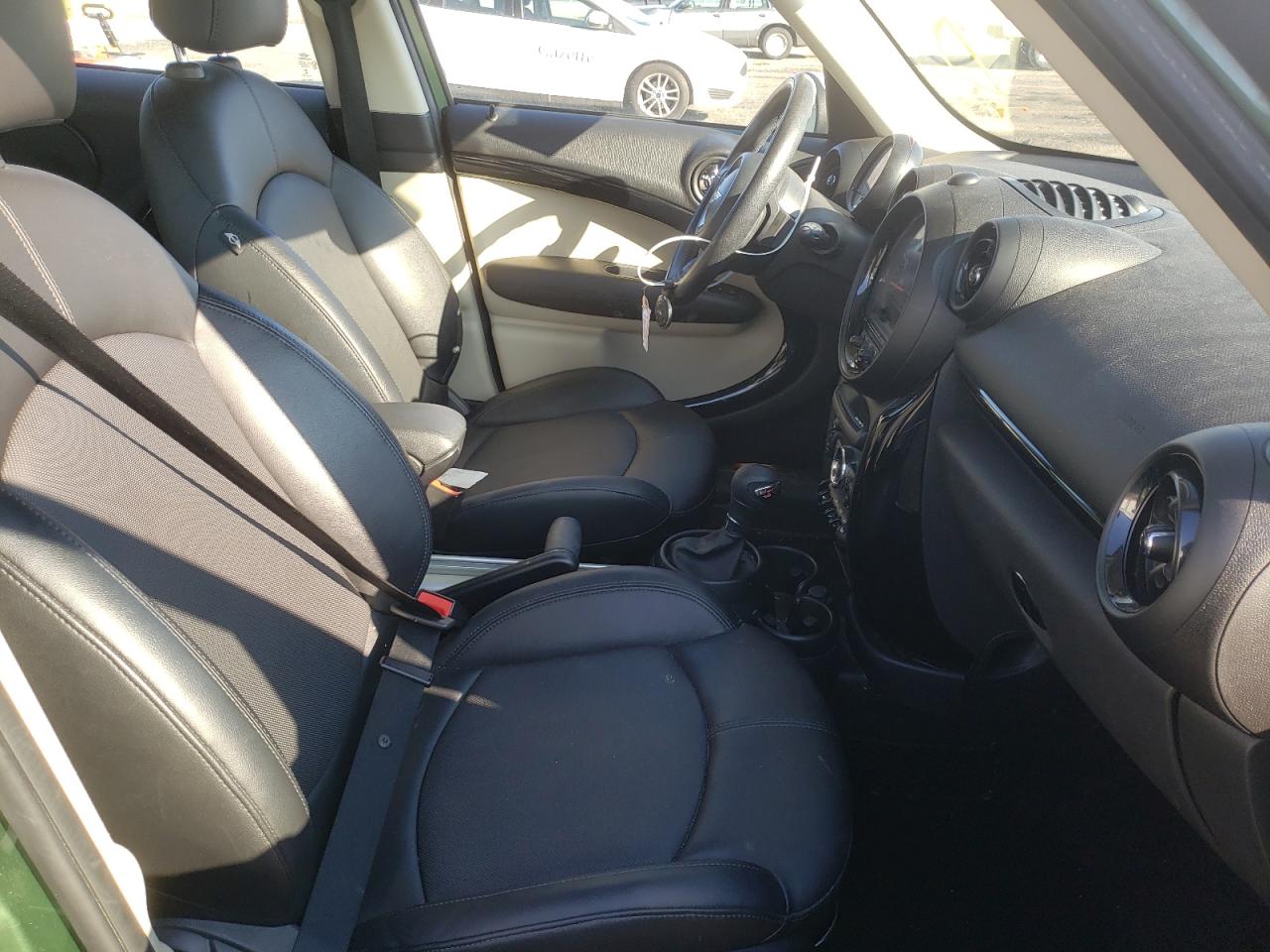 Photo 5 from auction – 2016 MINI COOPER S C with VIN WMWZC5C58GWU02856