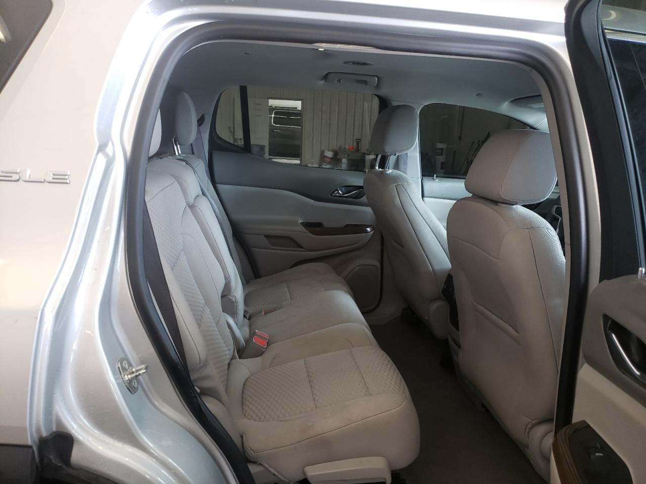 Photo 6 from auction – 2017 GMC ACADIA SLE with VIN 1GKKNKLA1HZ147434