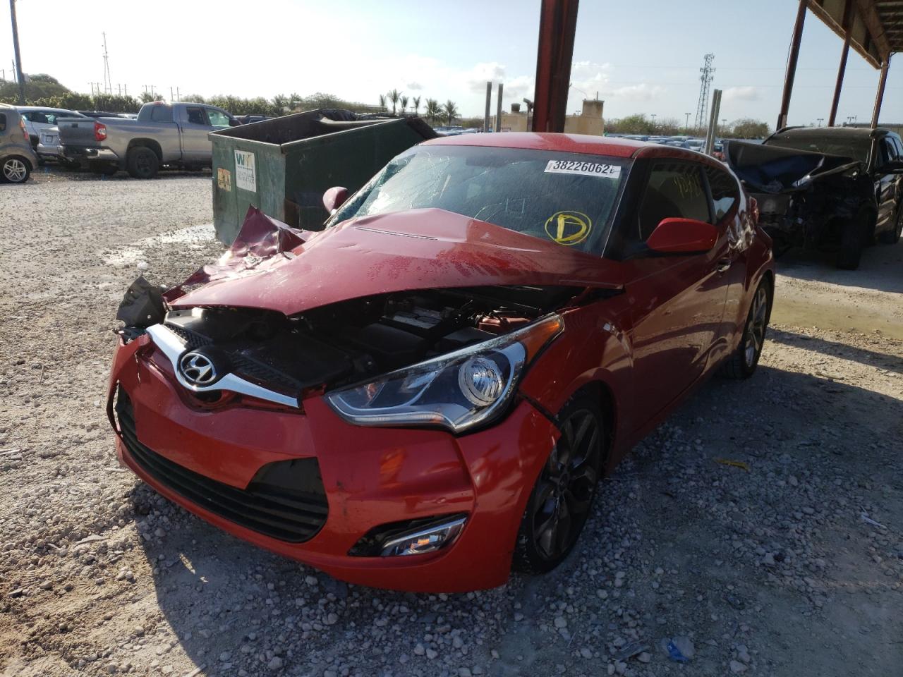 Photo 2 from auction – 2015 HYUNDAI VELOSTER with VIN KMHTC6AD6FU221561