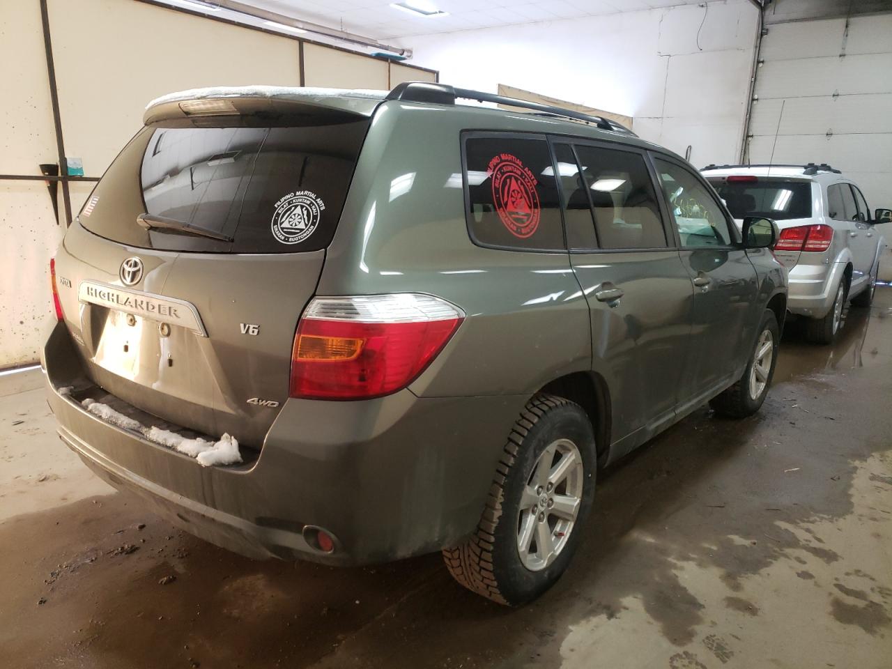 Photo 4 from auction – 2009 TOYOTA HIGHLANDER with VIN JTEES41A992143153
