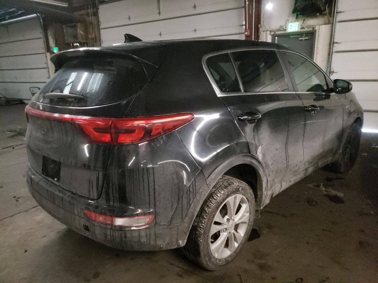 Photo 4 from auction – 2017 KIA SPORTAGE L with VIN KNDPMCAC8H7119205