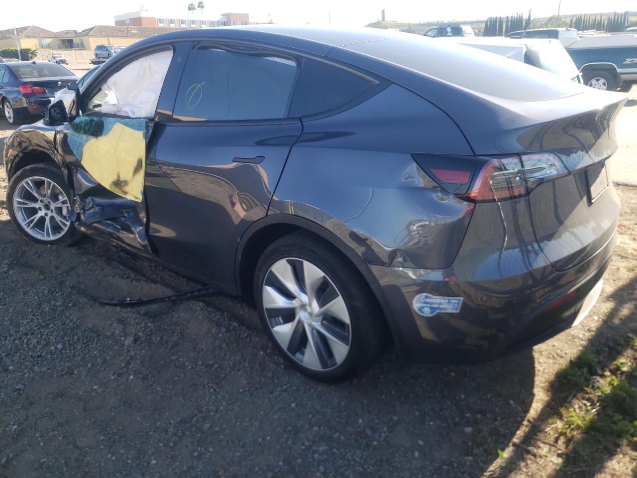 Photo 3 from auction – 2021 TESLA MODEL Y with VIN 5YJYGDEE5MF157458