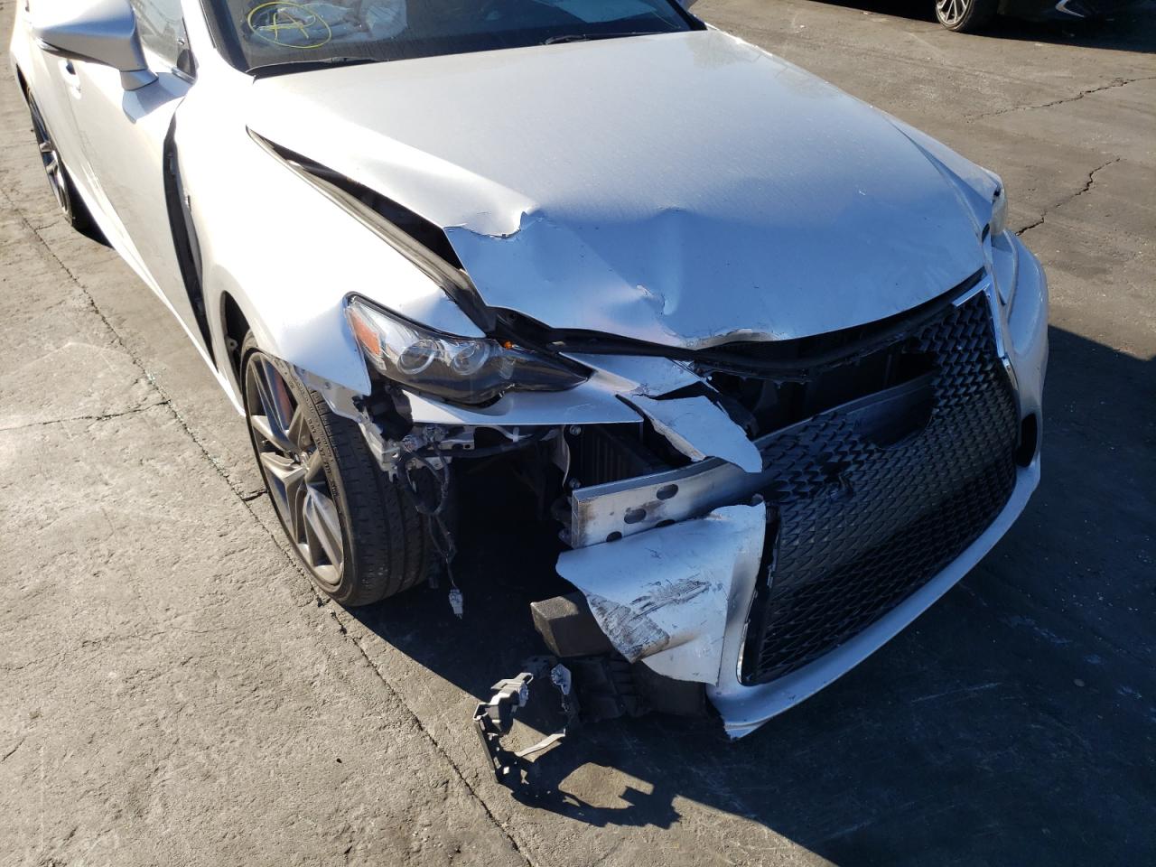 Photo 9 from auction – 2016 LEXUS IS 200T with VIN JTHBA1D21G5013794