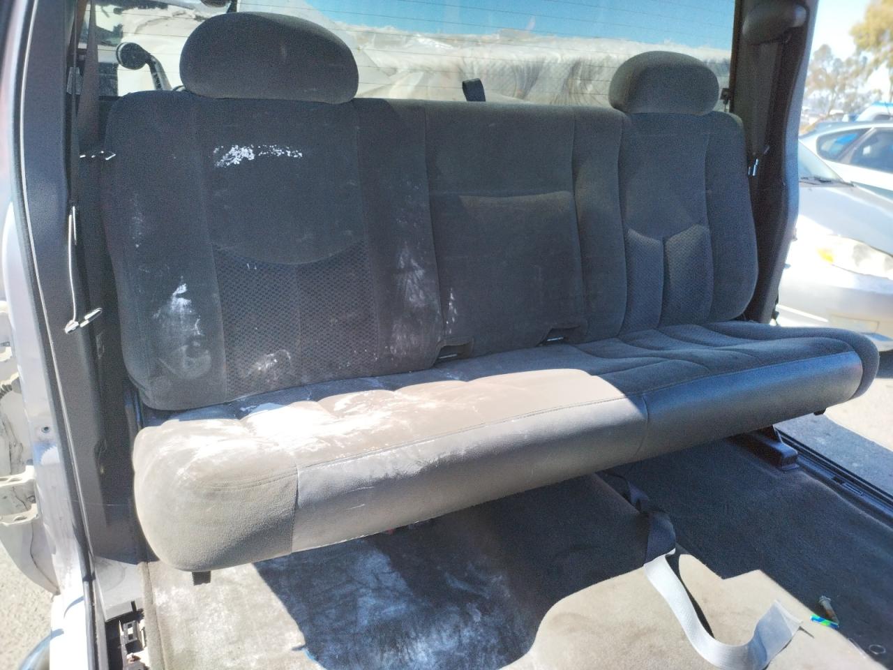 Photo 6 from auction – 2003 CHEVROLET SILVERADO with VIN 1GCEK19T53Z296331