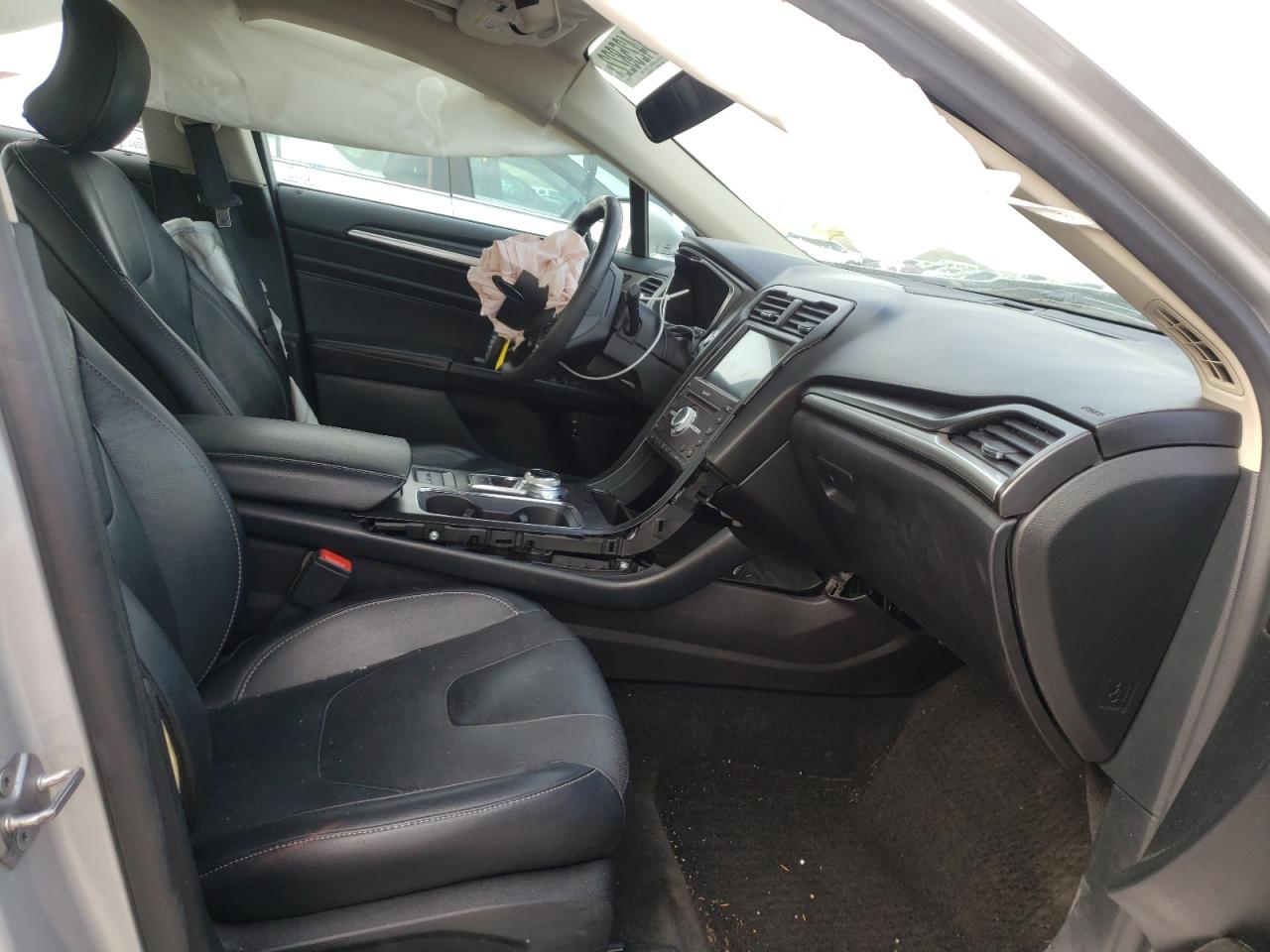 Photo 5 from auction – 2018 FORD FUSION TIT with VIN 3FA6P0RU3JR101374