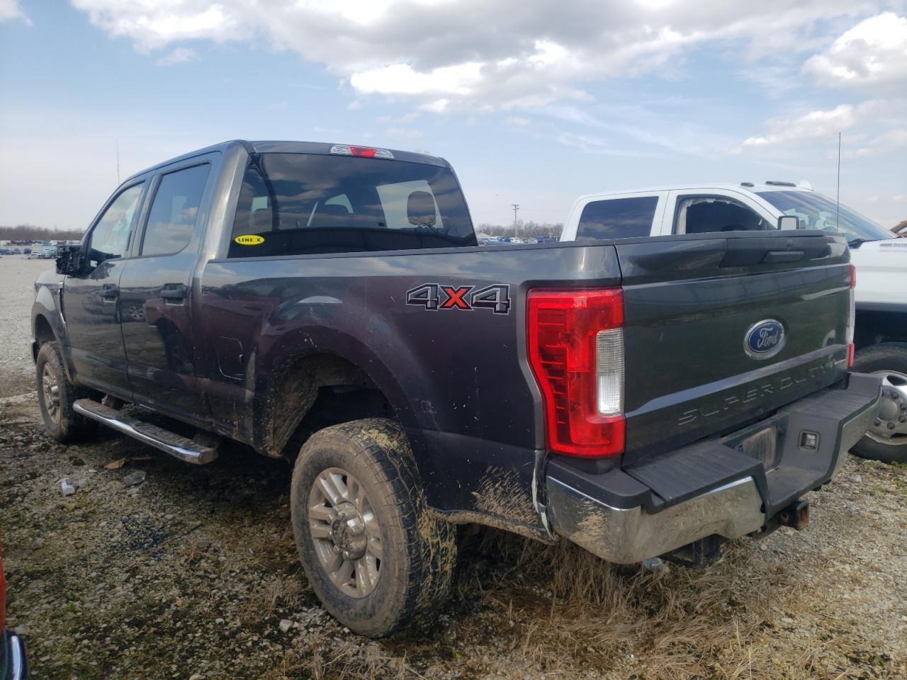 Photo 3 from auction – 2018 FORD F250 SUPER with VIN 1FT7W2B69JEC44910