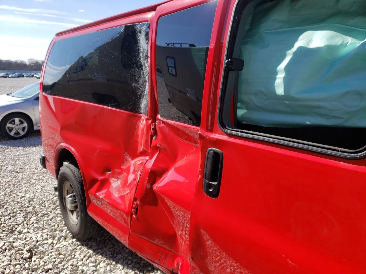 Photo 9 from auction – 2020 CHEVROLET EXPRESS G3 with VIN 1GAZGNFG6L1259622