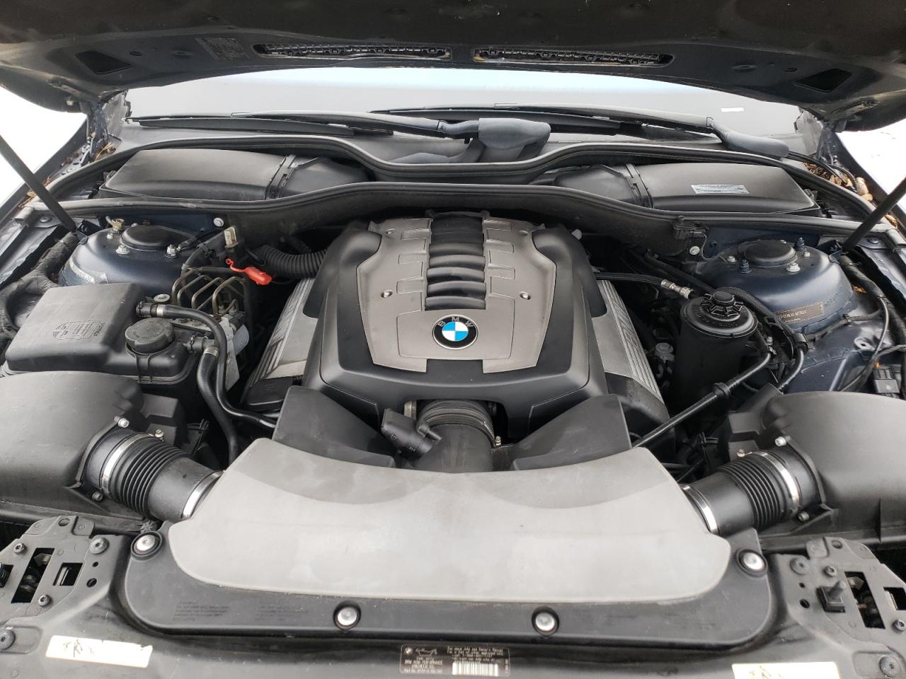 Photo 7 from auction – 2006 BMW 750 LI with VIN WBAHN83556DT37952