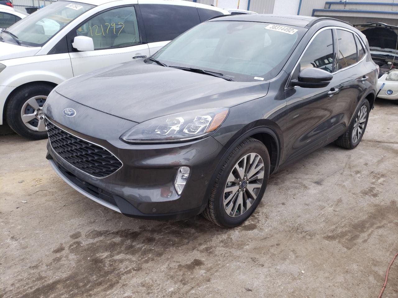 Photo 2 from auction – 2020 FORD ESCAPE TIT with VIN 1FMCU0DZ6LUC03736