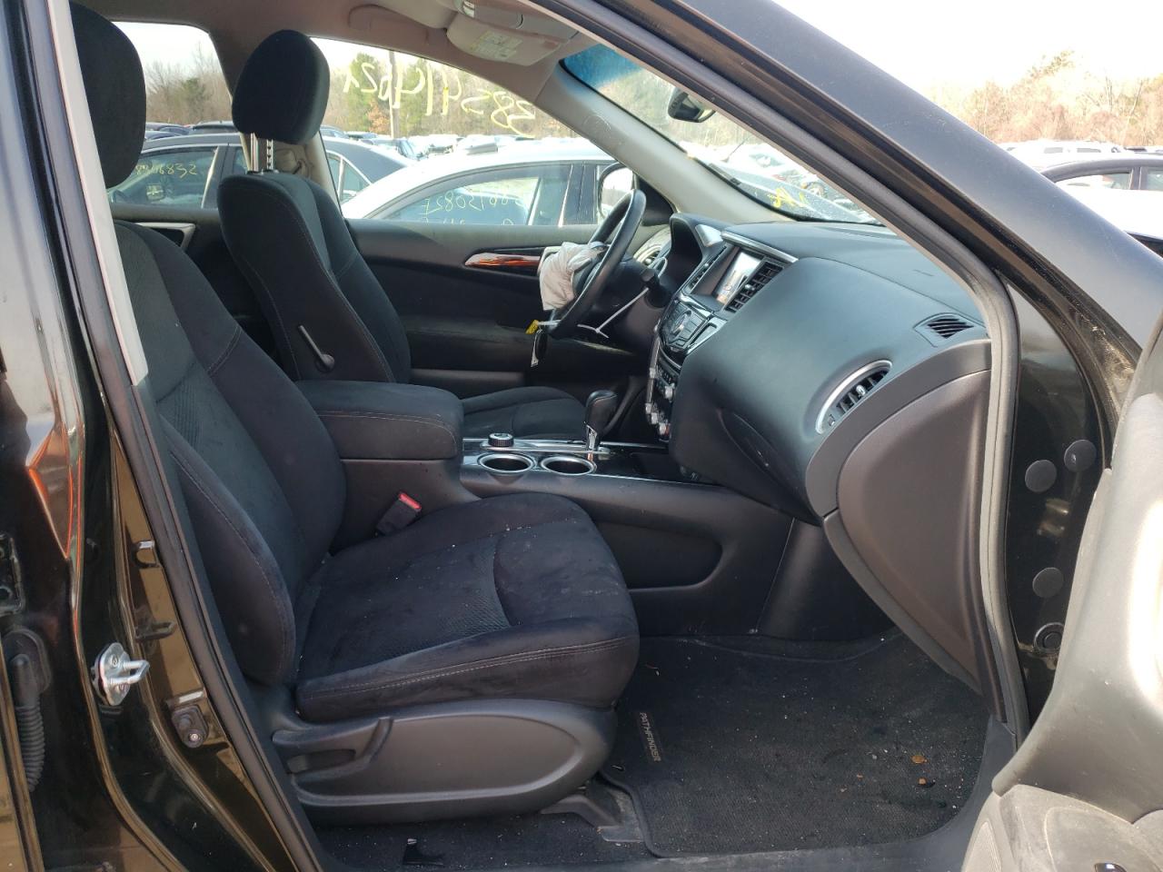 Photo 5 from auction – 2015 NISSAN PATHFINDER with VIN 5N1AR2MM3FC657266
