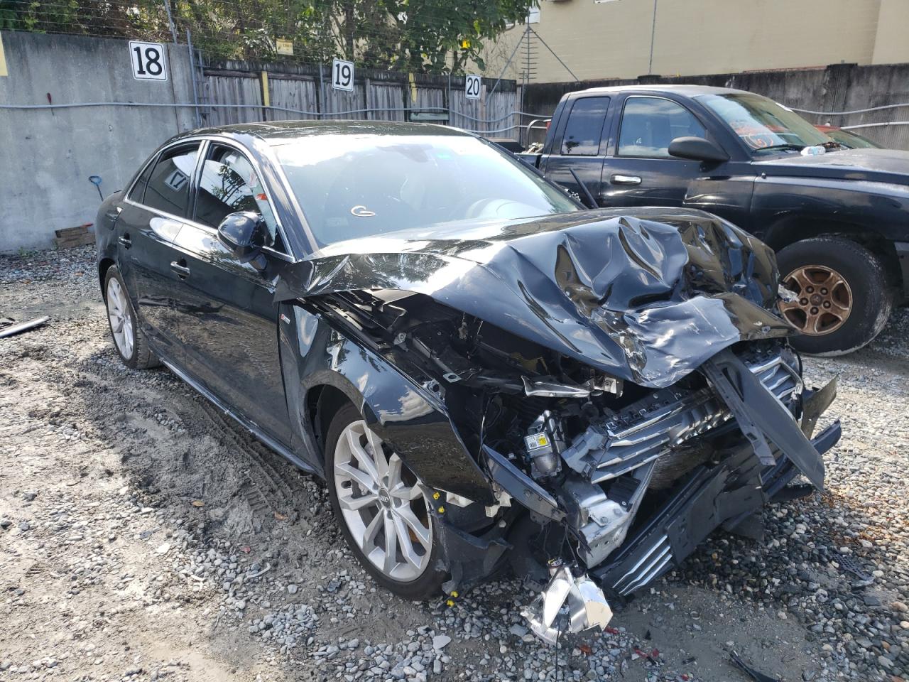 AUDI A4 PREMIUM 2019 with VIN WAUDNAF40KA003686 - Photo from auction