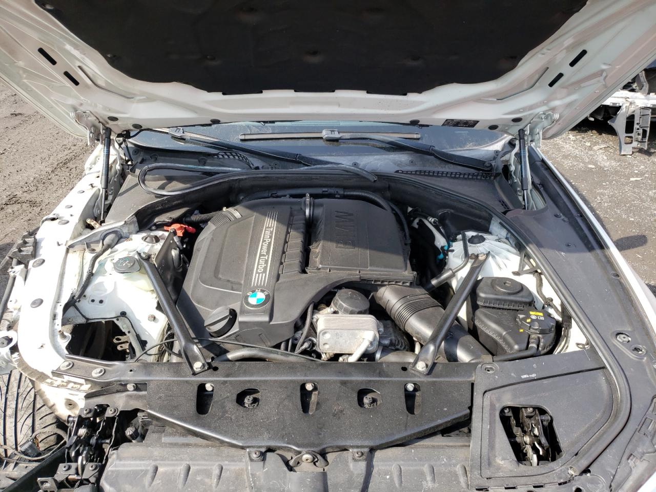 Photo 7 from auction – 2016 BMW 535 XI with VIN WBA5B3C53GG260030