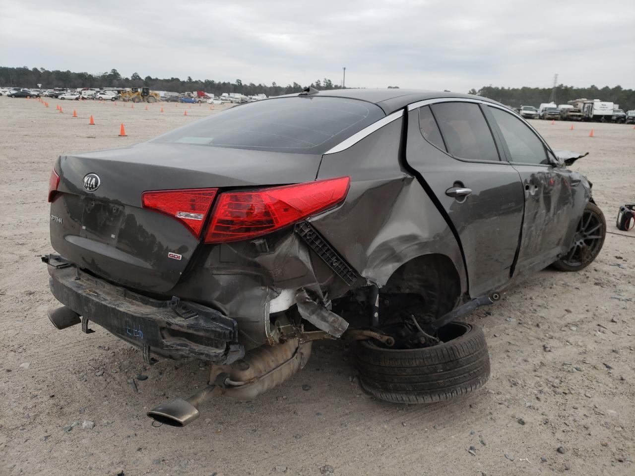 Photo 4 from auction – 2013 KIA OPTIMA LX with VIN 5XXGM4A70DG144089
