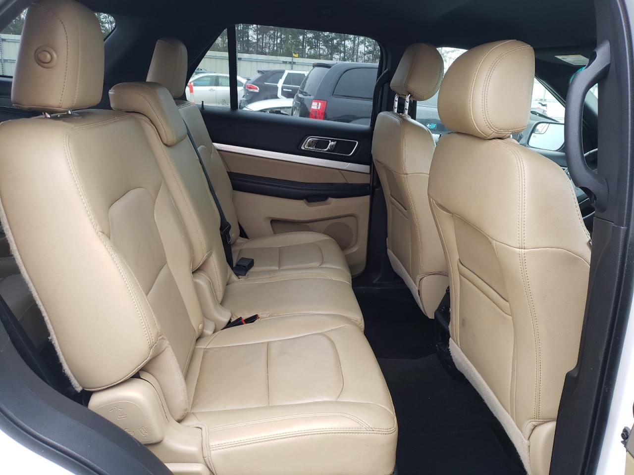 Photo 6 from auction – 2017 FORD EXPLORER X with VIN 1FM5K7D80HGA07201