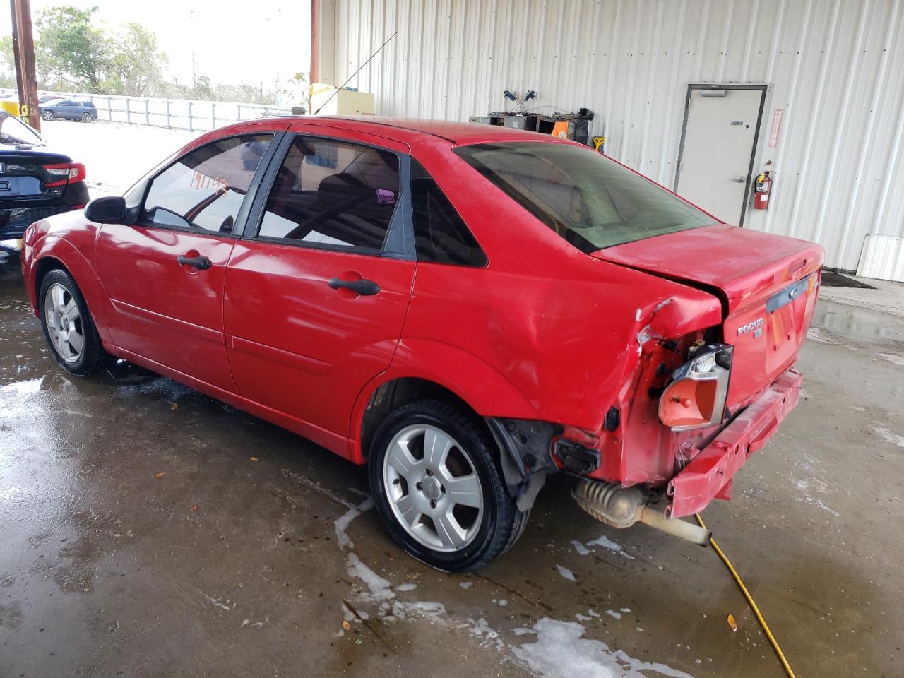 Photo 3 from auction – 2006 FORD FOCUS ZX4 with VIN 1FAFP34N76W159946