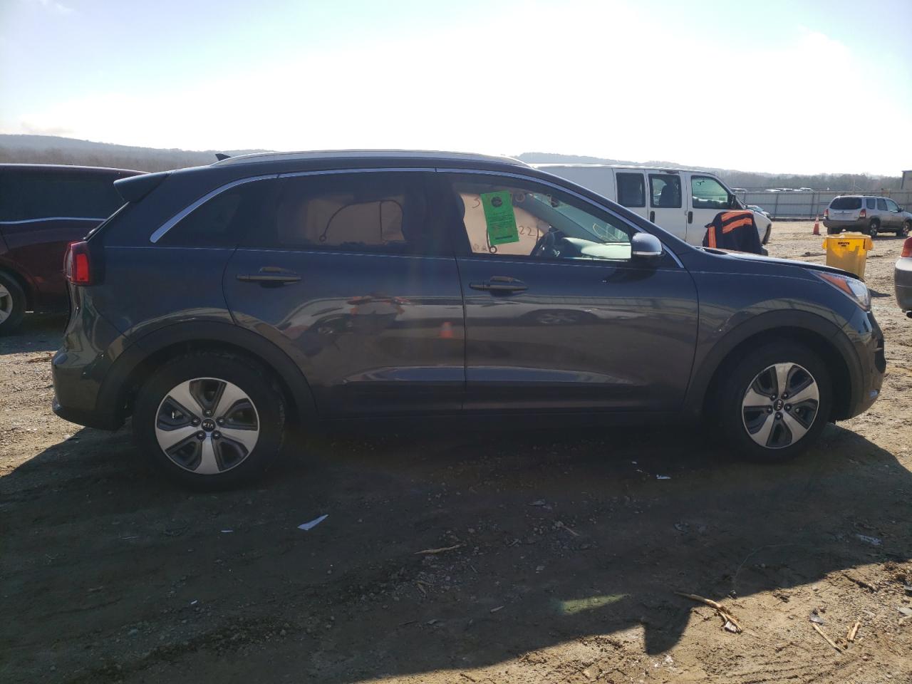 Photo 10 from auction – 2019 KIA NIRO EX with VIN KNDCD3LD3K5331114