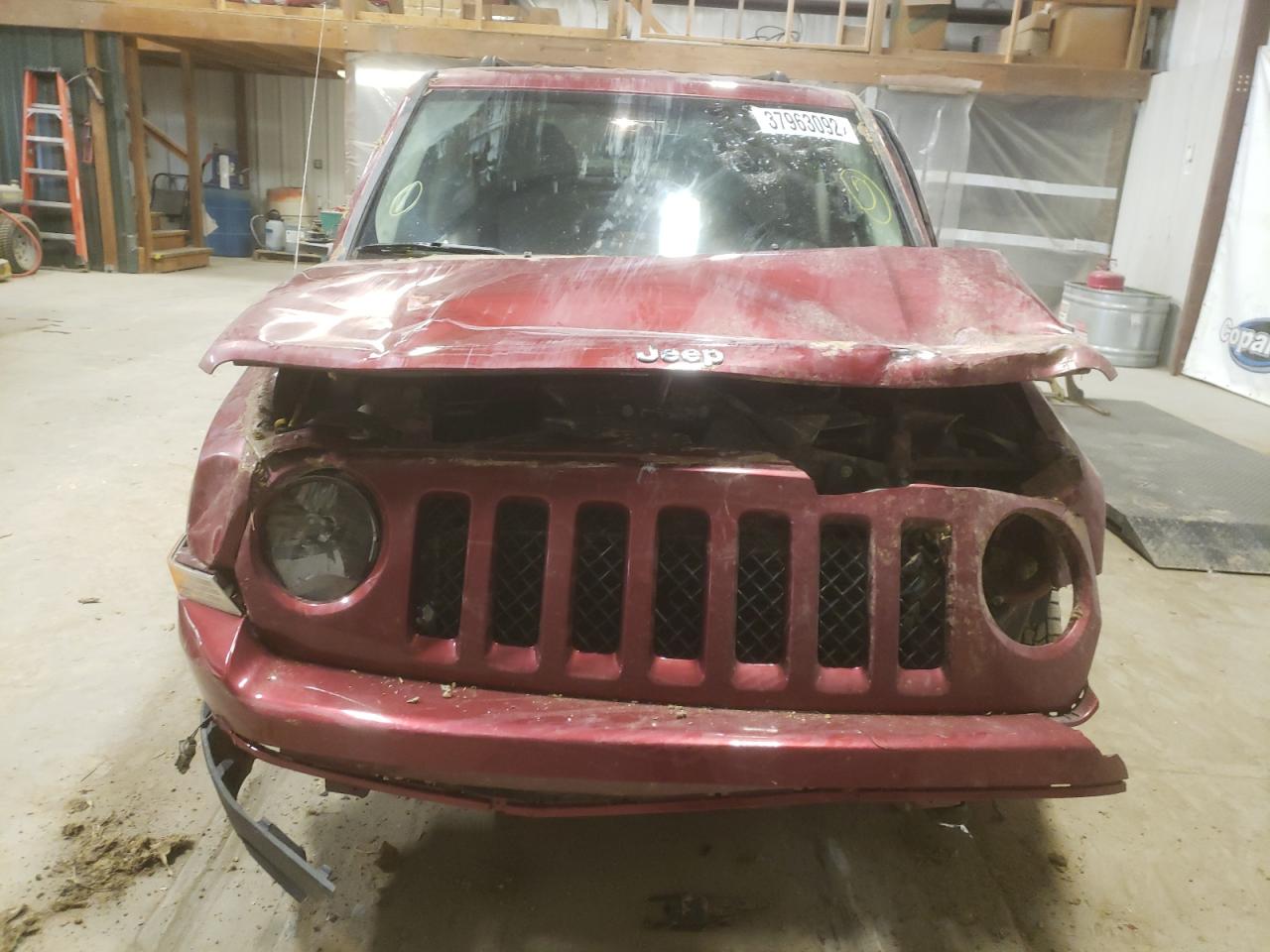 Photo 9 from auction – 2017 JEEP PATRIOT SP with VIN 1C4NJPBA7HD149169