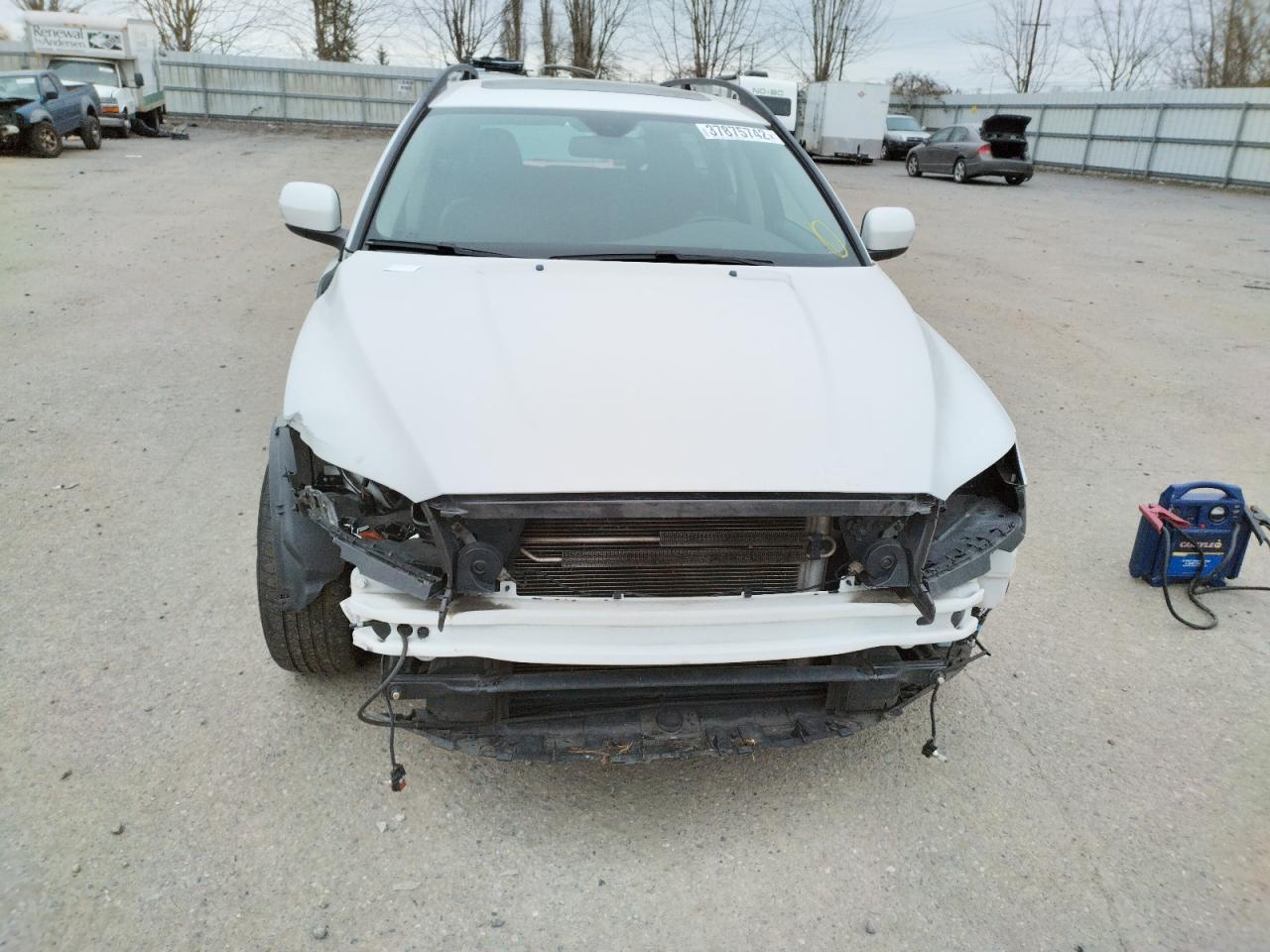 Photo 9 from auction – 2010 VOLVO XC70 3.2 with VIN YV4960BZ2A1090598