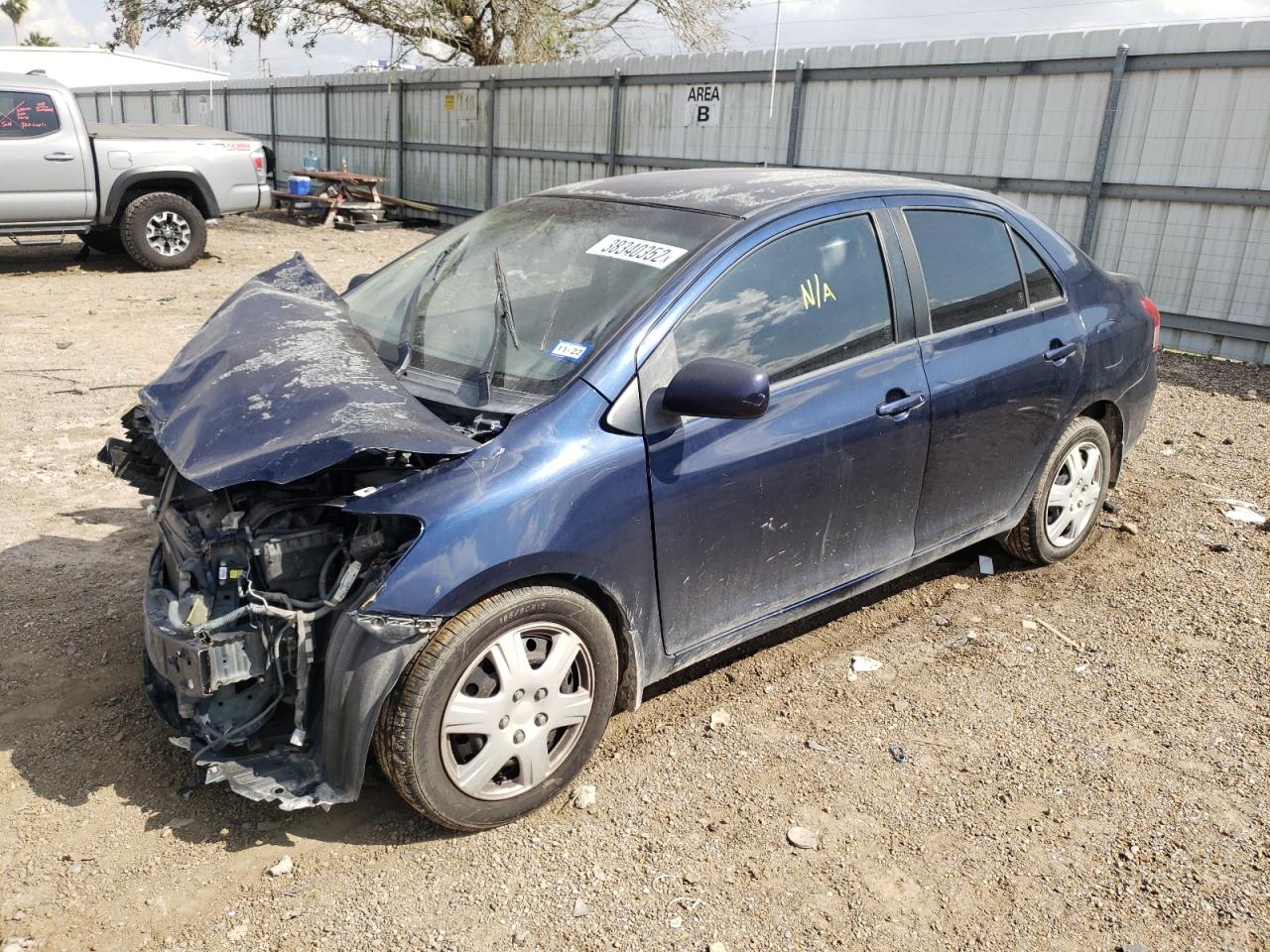 Photo 2 from auction – 2007 TOYOTA YARIS AUTO with VIN JTDBT903671092976