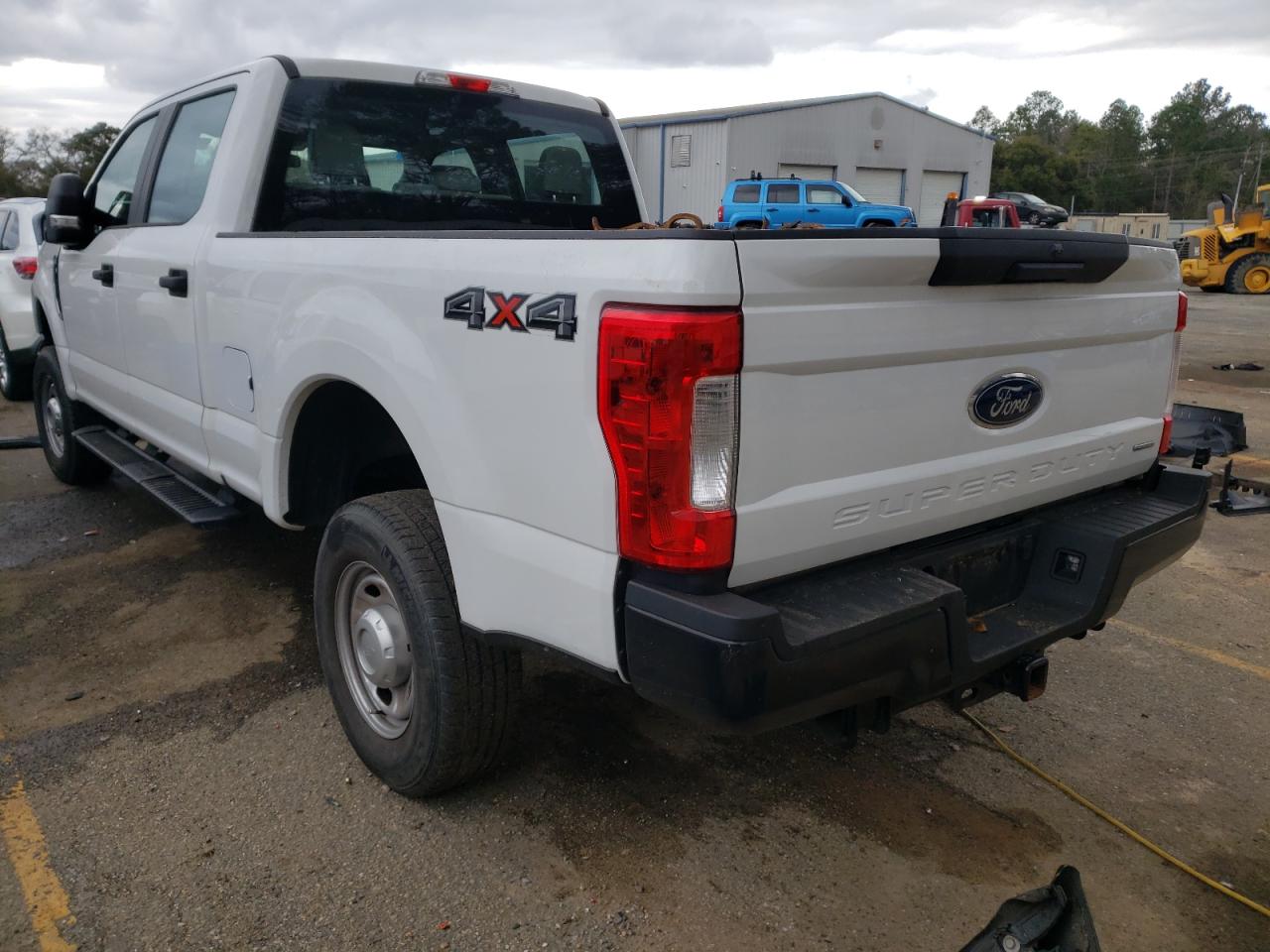 Photo 3 from auction – 2017 FORD F250 SUPER with VIN 1FT7W2B61HEE91817