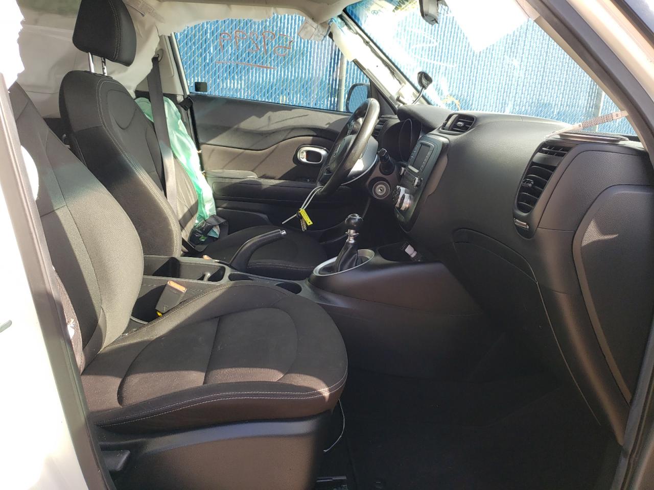 Photo 5 from auction – 2018 KIA SOUL with VIN KNDJN2A24J7516159