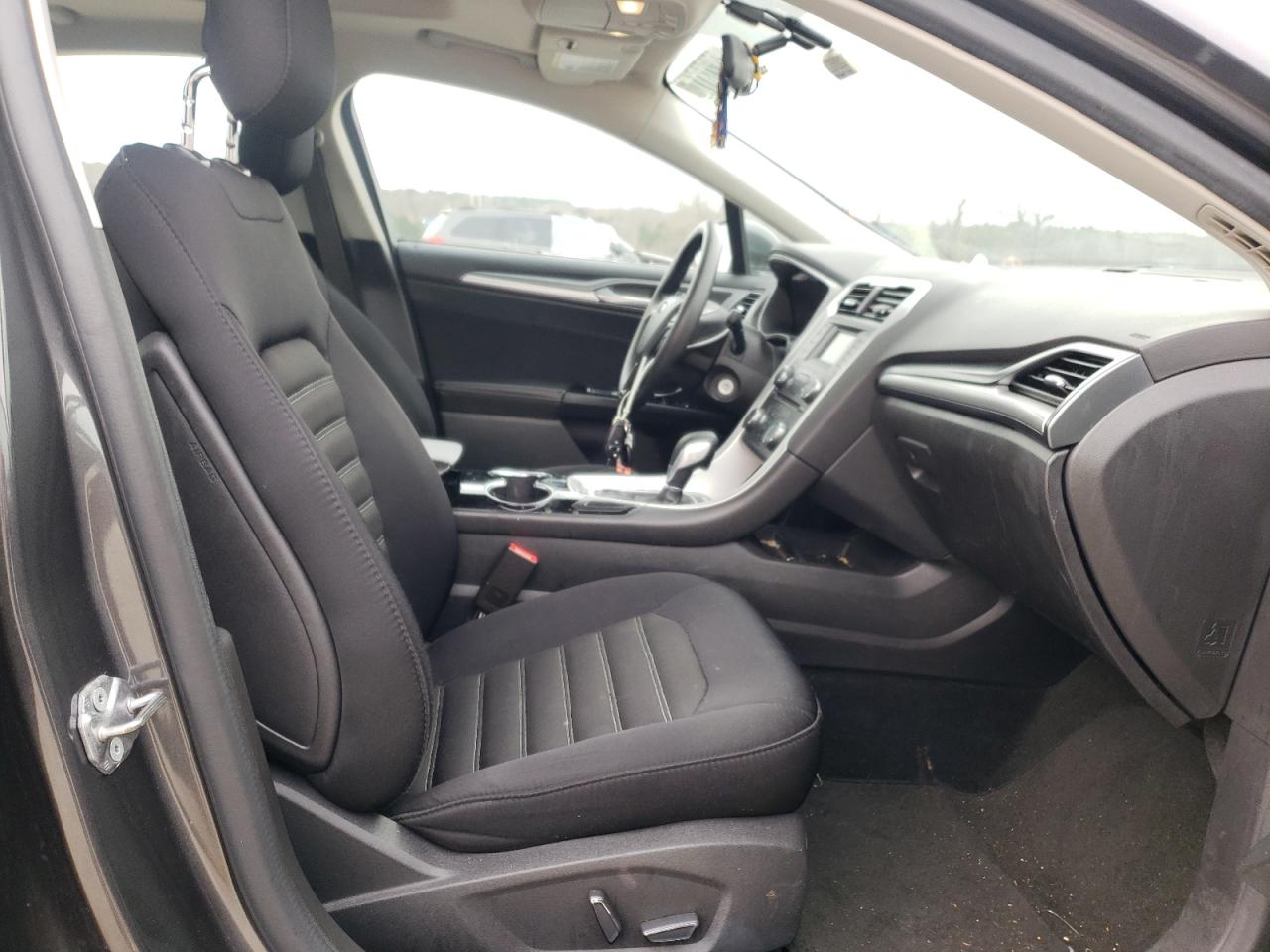 Photo 5 from auction – 2015 FORD FUSION SE with VIN 3FA6P0HD0FR144031