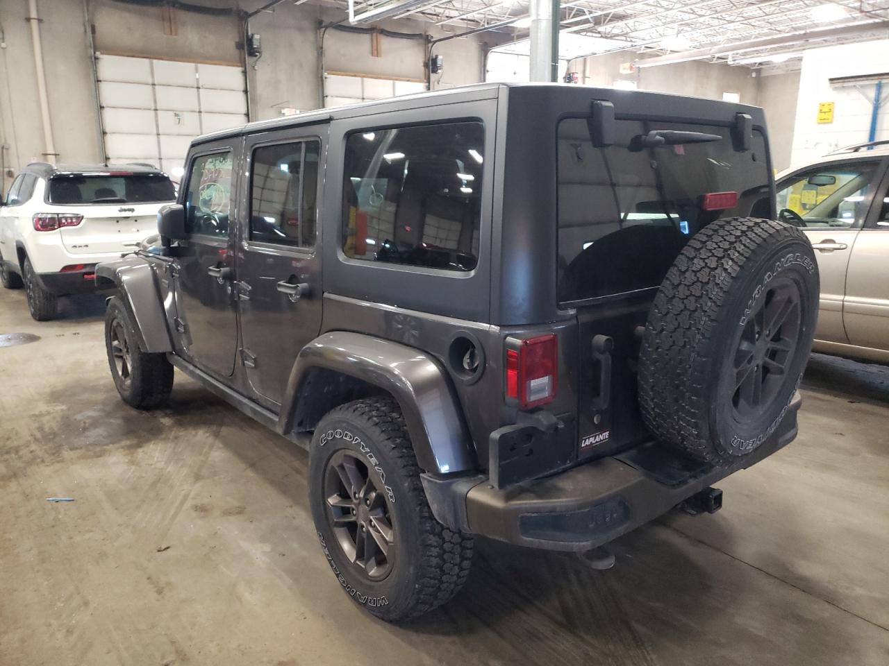 Photo 3 from auction – 2016 JEEP WRANGLER U with VIN 1C4BJWEGXGL319073