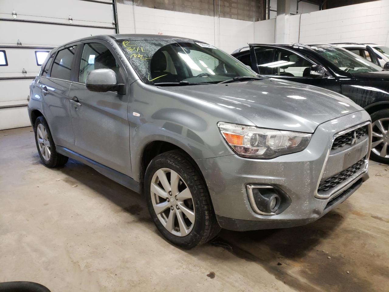MITSUBISHI OUTLANDER 2014 with VIN 4A4AR4AU2EE010549 - Photo from auction