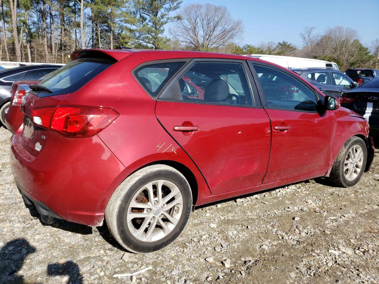 Photo 4 from auction – 2011 KIA FORTE EX with VIN KNAFU5A23B5350317