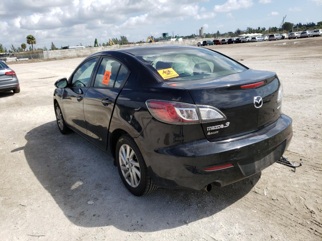 Photo 3 from auction – 2012 MAZDA 3 I with VIN JM1BL1W83C1650331