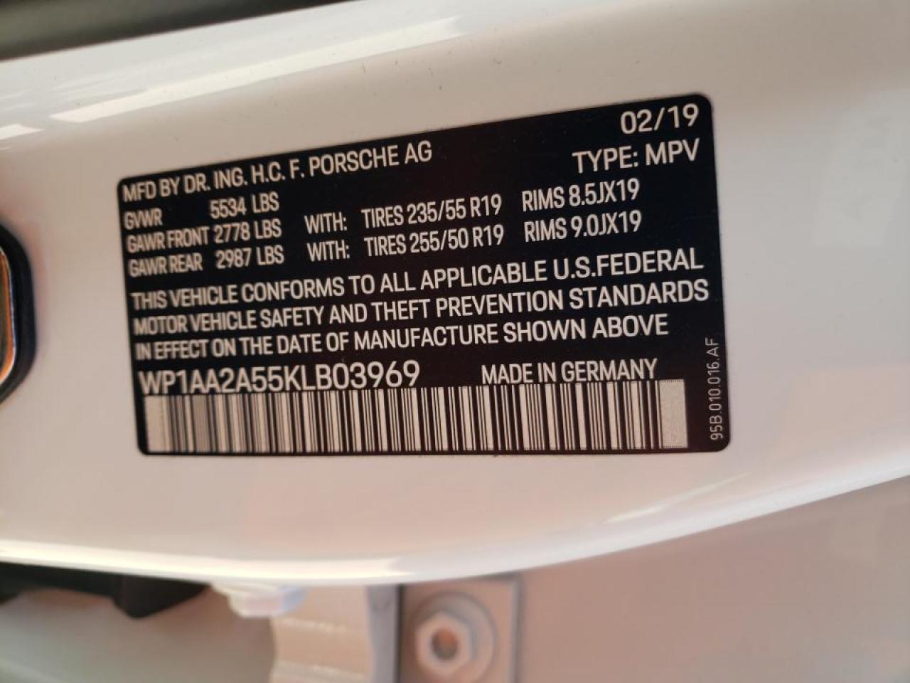 Photo 10 from auction – 2019 PORSCHE MACAN with VIN WP1AA2A55KLB03969