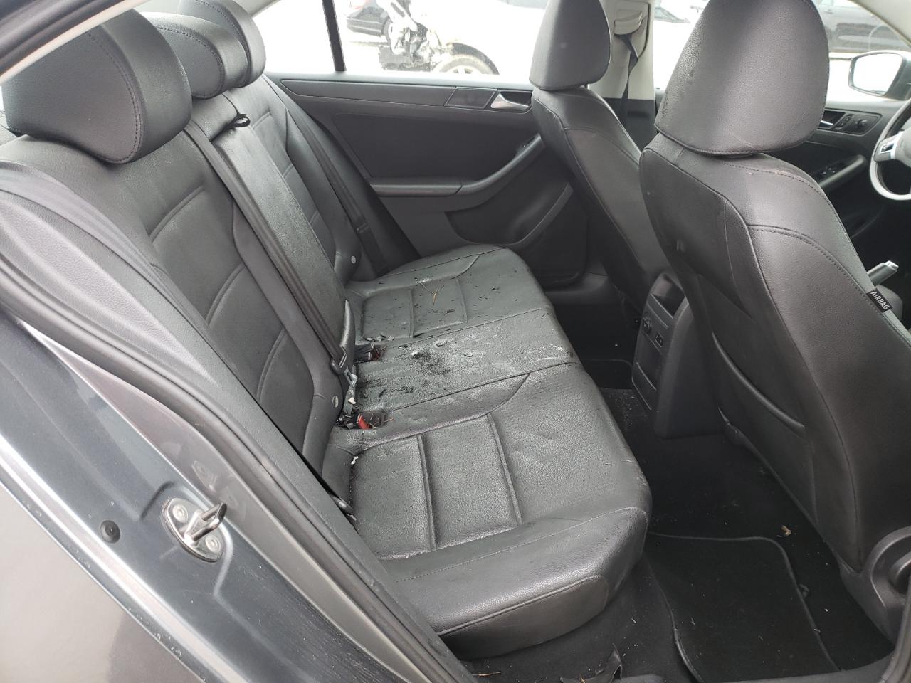 Photo 6 from auction – 2012 VOLKSWAGEN JETTA SE with VIN 3VWDP7AJ1CM073907