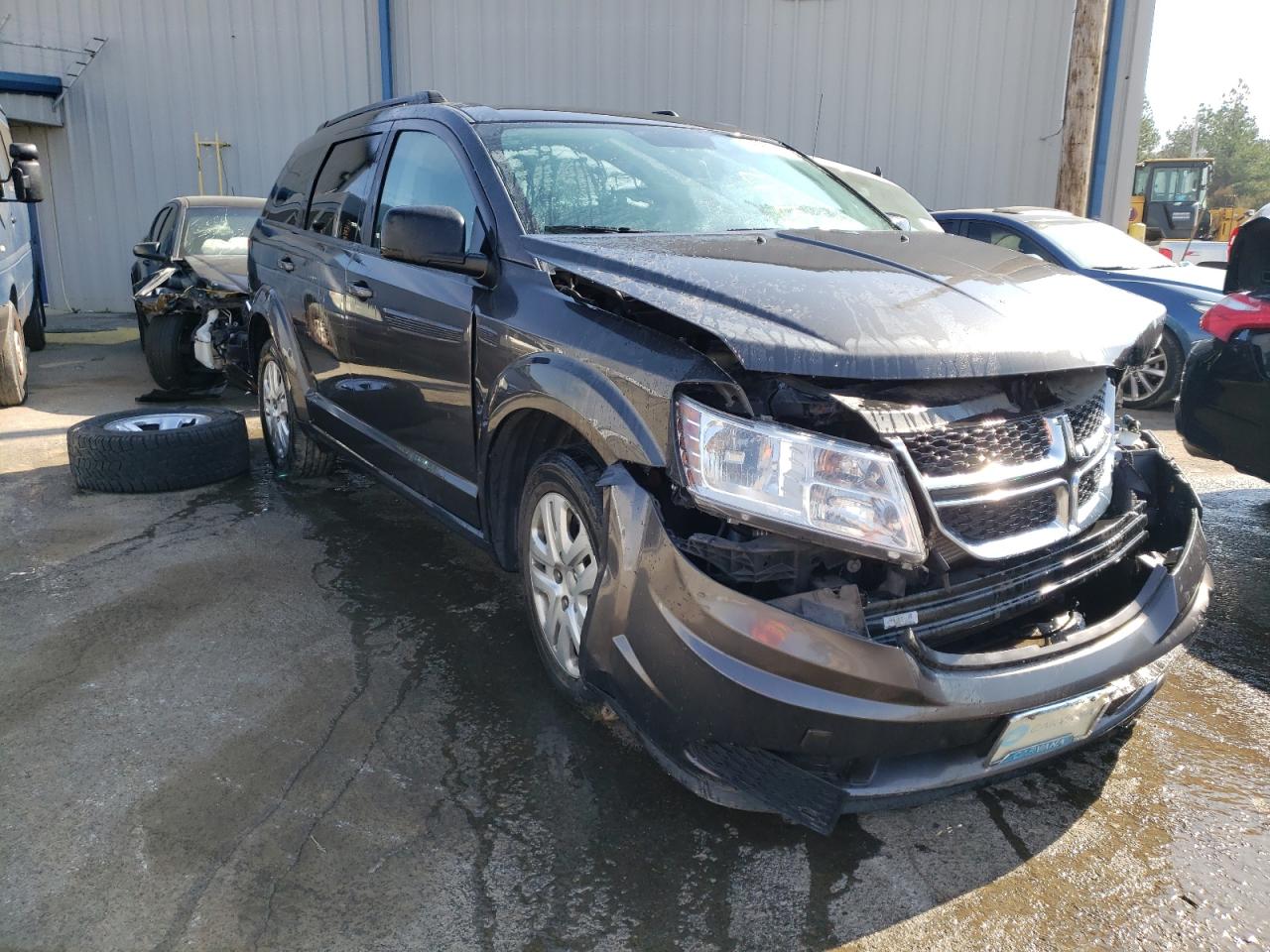 DODGE JOURNEY SE 2017 with VIN 3C4PDCAB2HT559892 - Photo from auction