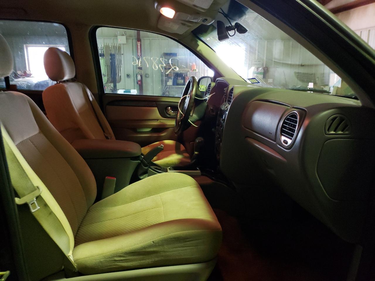 Photo 5 from auction – 2008 GMC ENVOY with VIN 1GKDS13S082127897