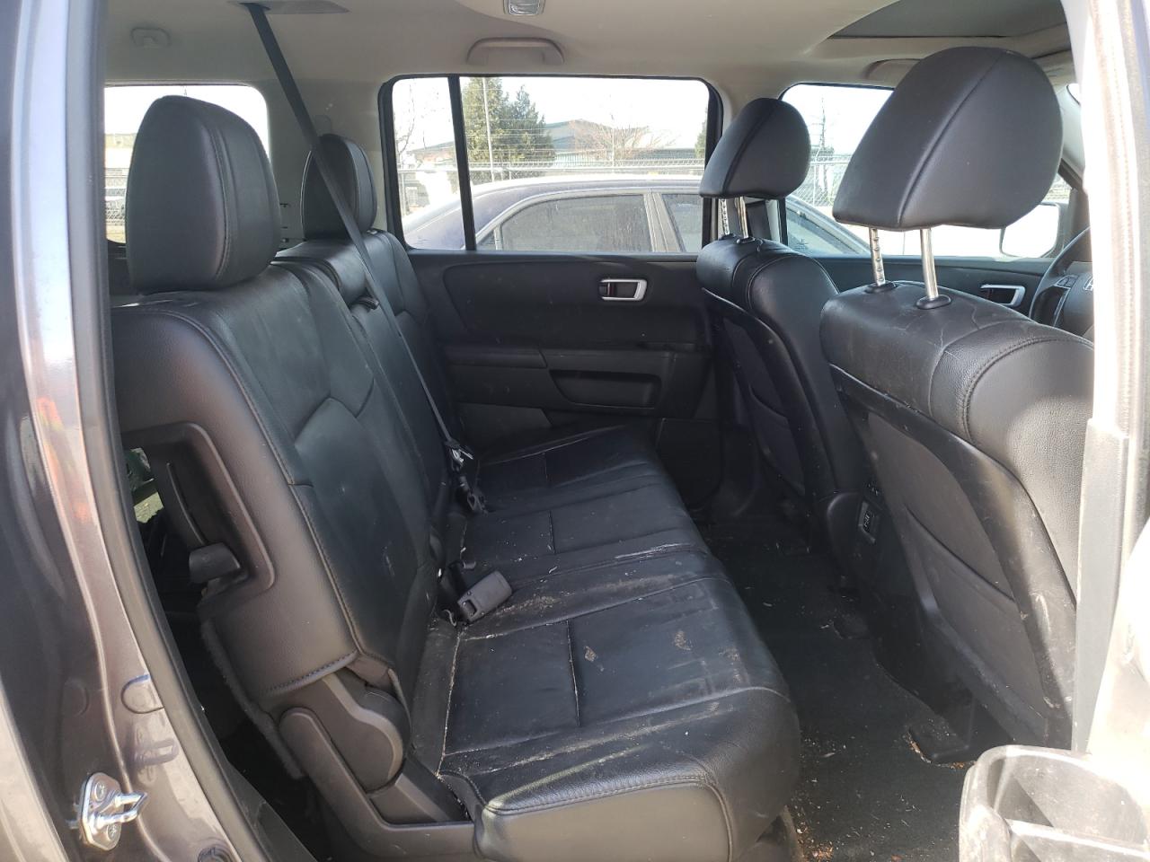 Photo 6 from auction – 2015 HONDA PILOT EXL with VIN 5FNYF4H53FB077559