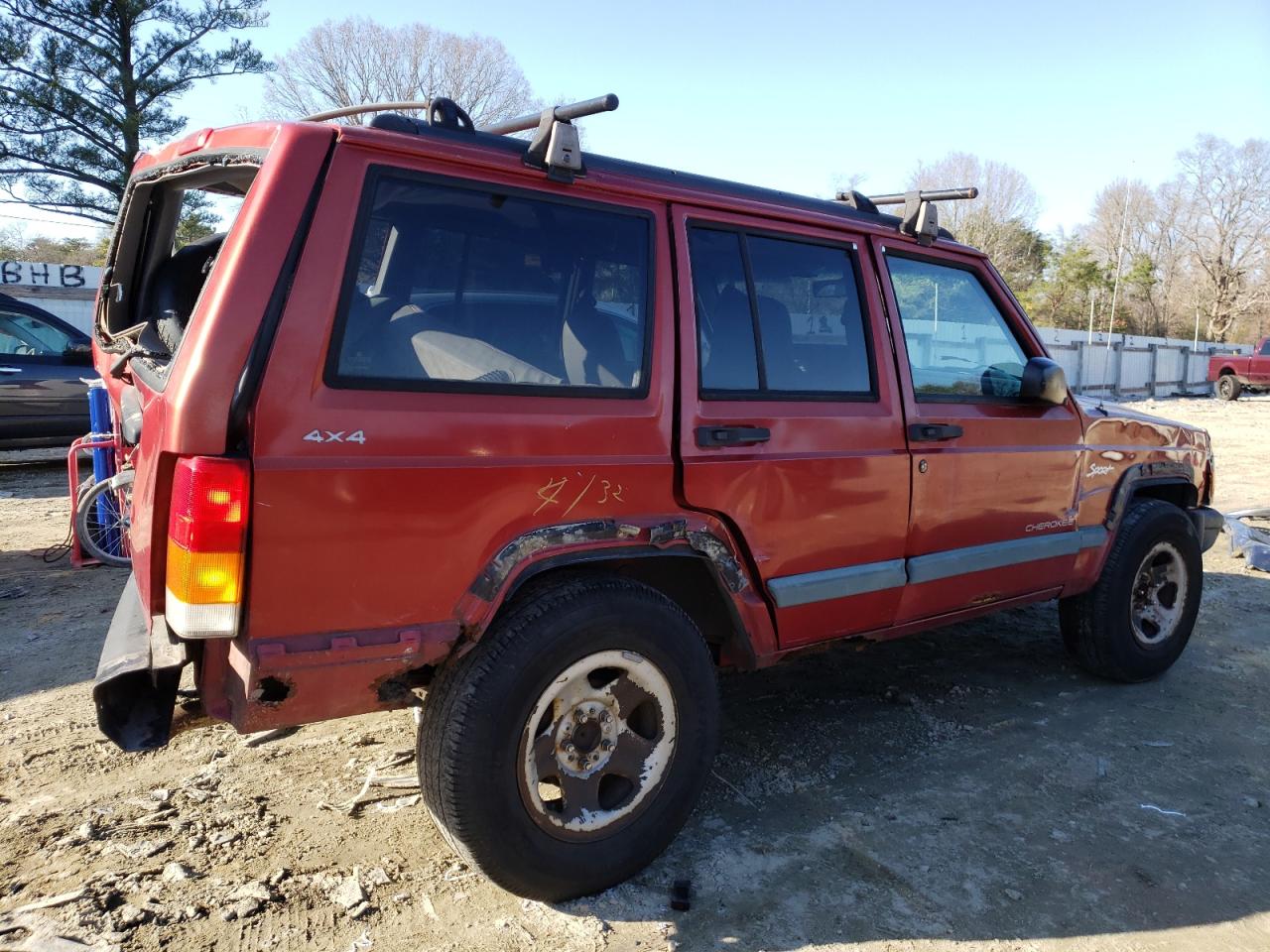 Photo 4 from auction – 1998 JEEP CHEROKEE S with VIN 1J4FJ68S5WL280533