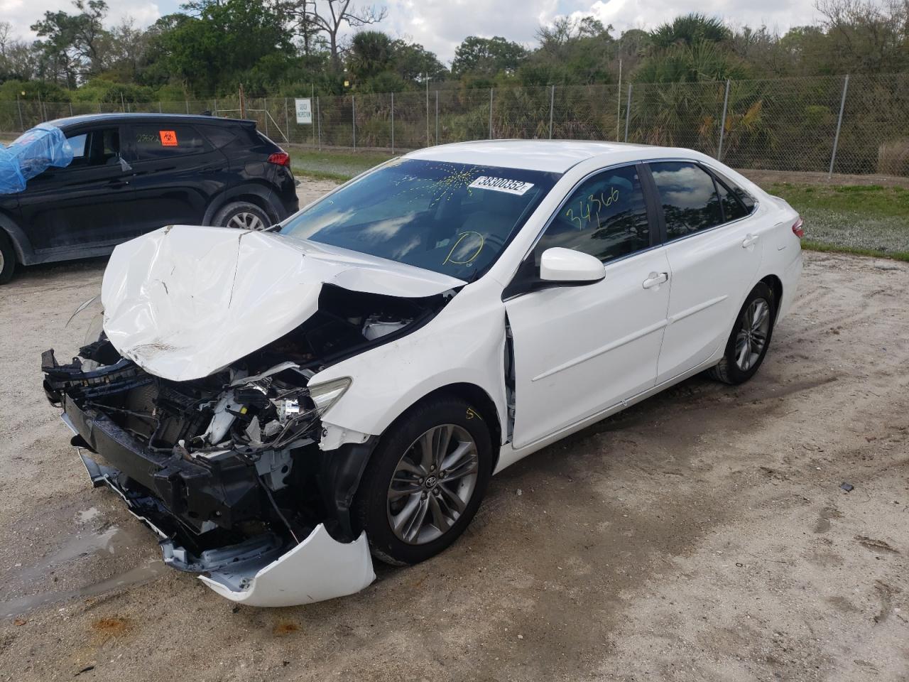 Photo 2 from auction – 2016 TOYOTA CAMRY LE with VIN 4T1BF1FK5GU218522
