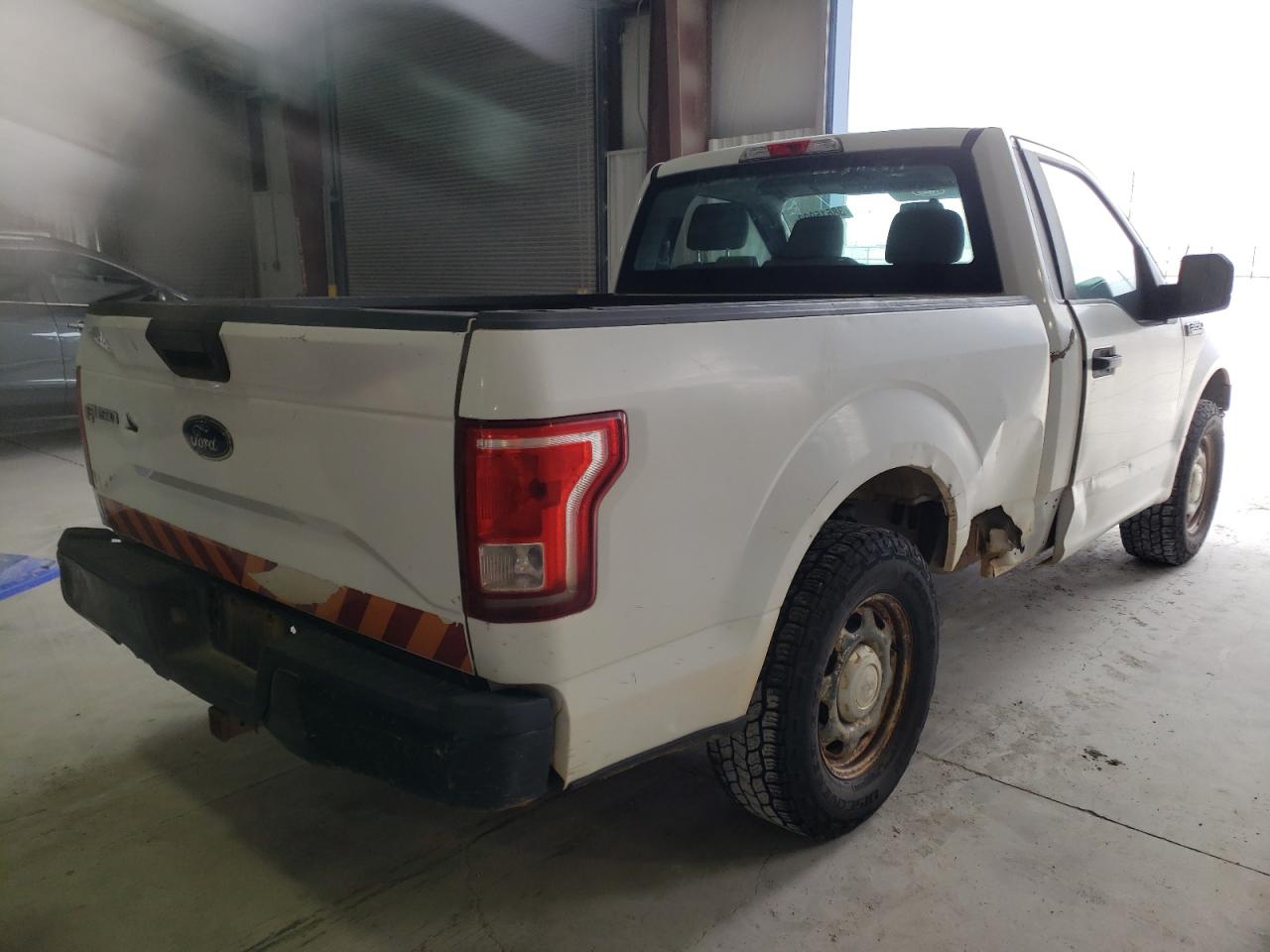 Photo 4 from auction – 2016 FORD F150 with VIN 1FTMF1C86GKF57260