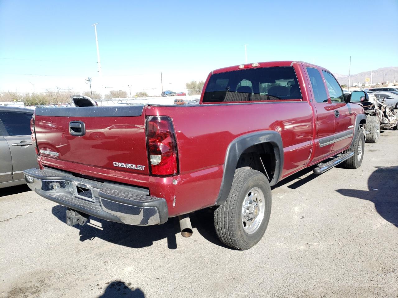 Photo 4 from auction – 2004 CHEVROLET SILVERADO with VIN 1GCHC29G14E240656