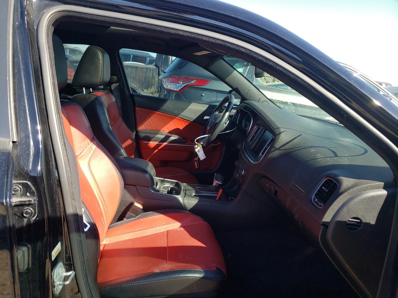 Photo 5 from auction – 2016 DODGE CHARGER SX with VIN 2C3CDXJG4GH144490