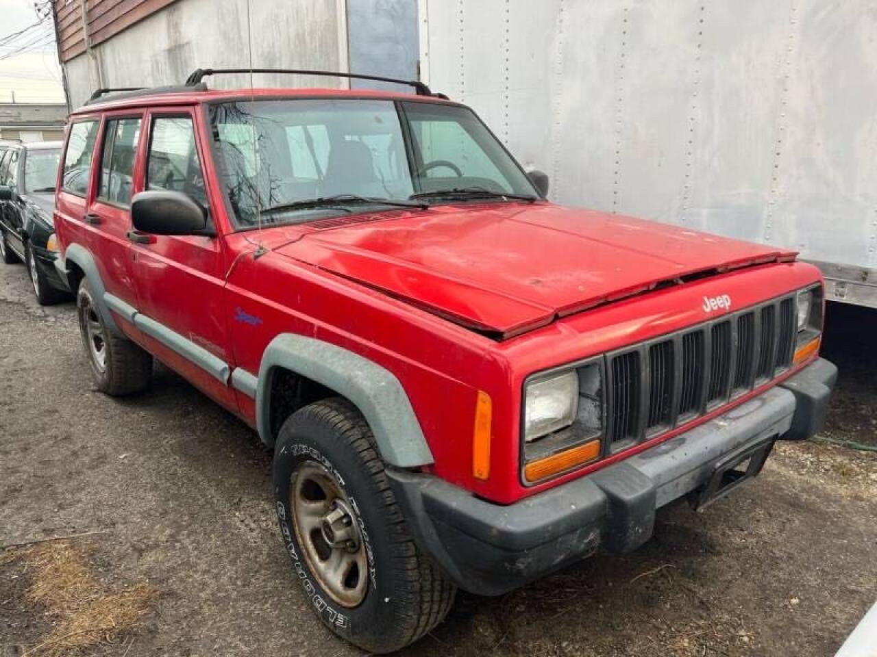 JEEP CHEROKEE S 1998 with VIN 1J4FJ68S4WL157922 - Photo from auction