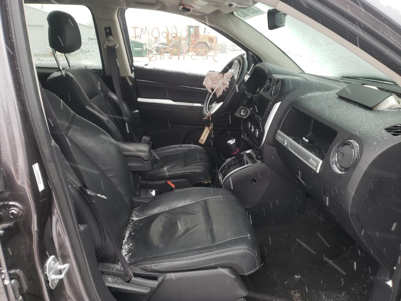 Photo 5 from auction – 2017 JEEP COMPASS LA with VIN 1C4NJDEB8HD154707