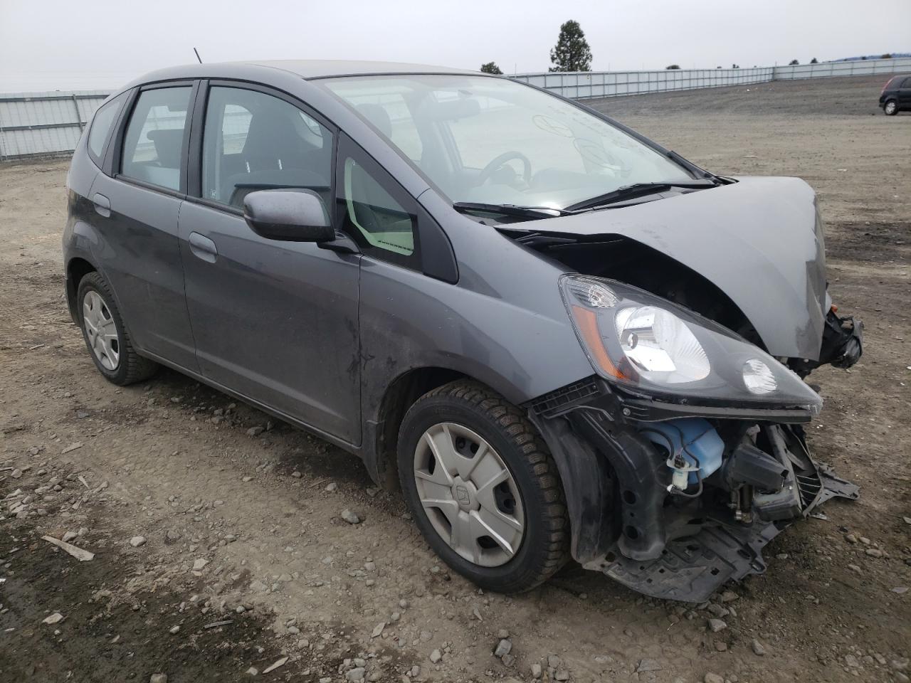 HONDA FIT 2013 with VIN JHMGE8H3XDC037430 - Photo from auction
