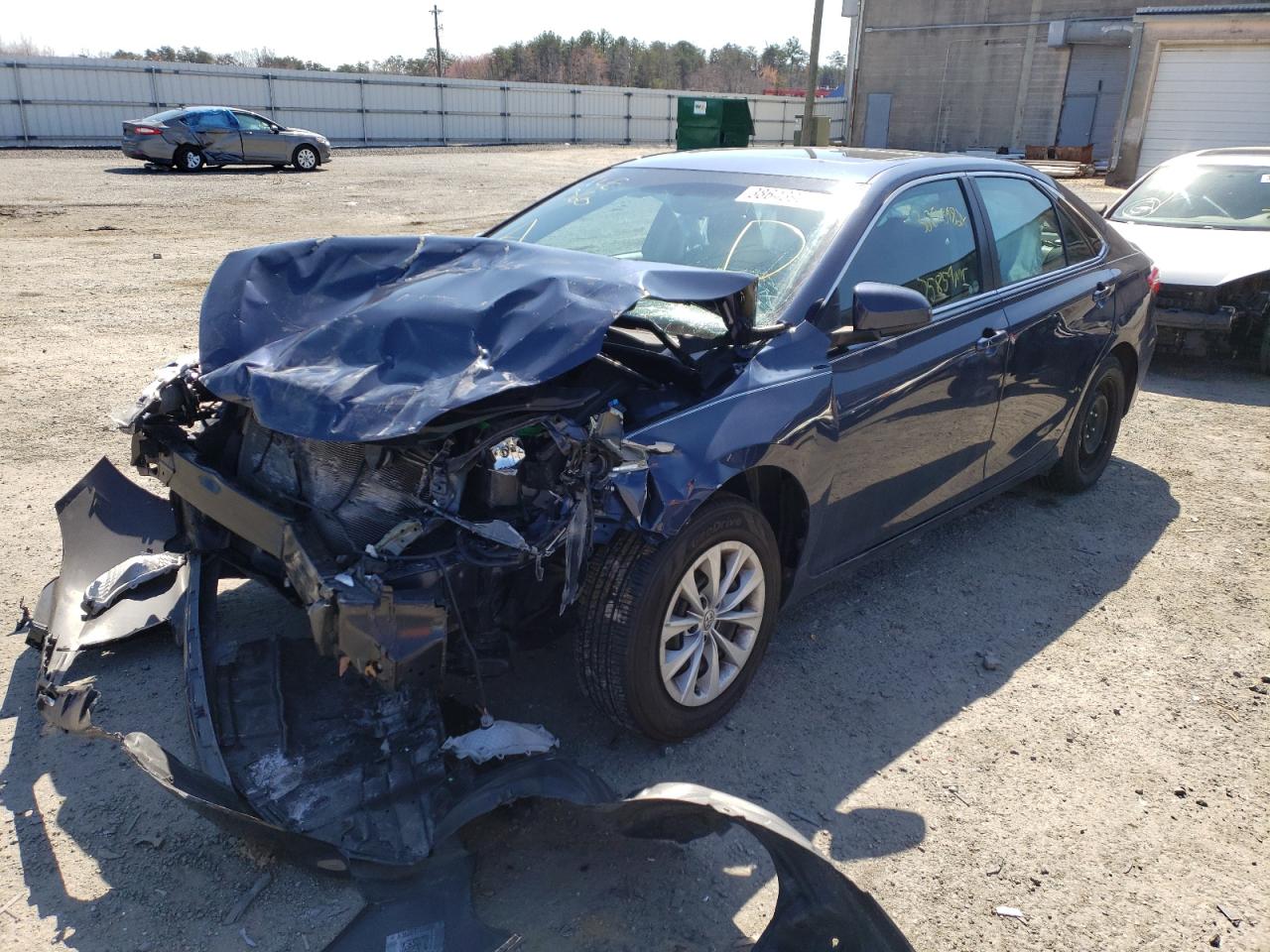 Photo 2 from auction – 2017 TOYOTA CAMRY LE with VIN 4T1BF1FK3HU621626