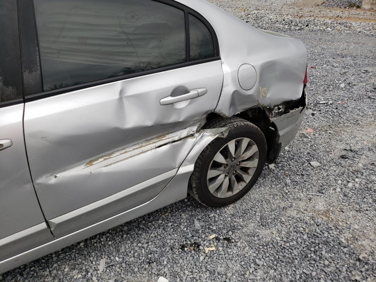 Photo 9 from auction – 2010 HONDA CIVIC EX with VIN 19XFA1F86AE024919