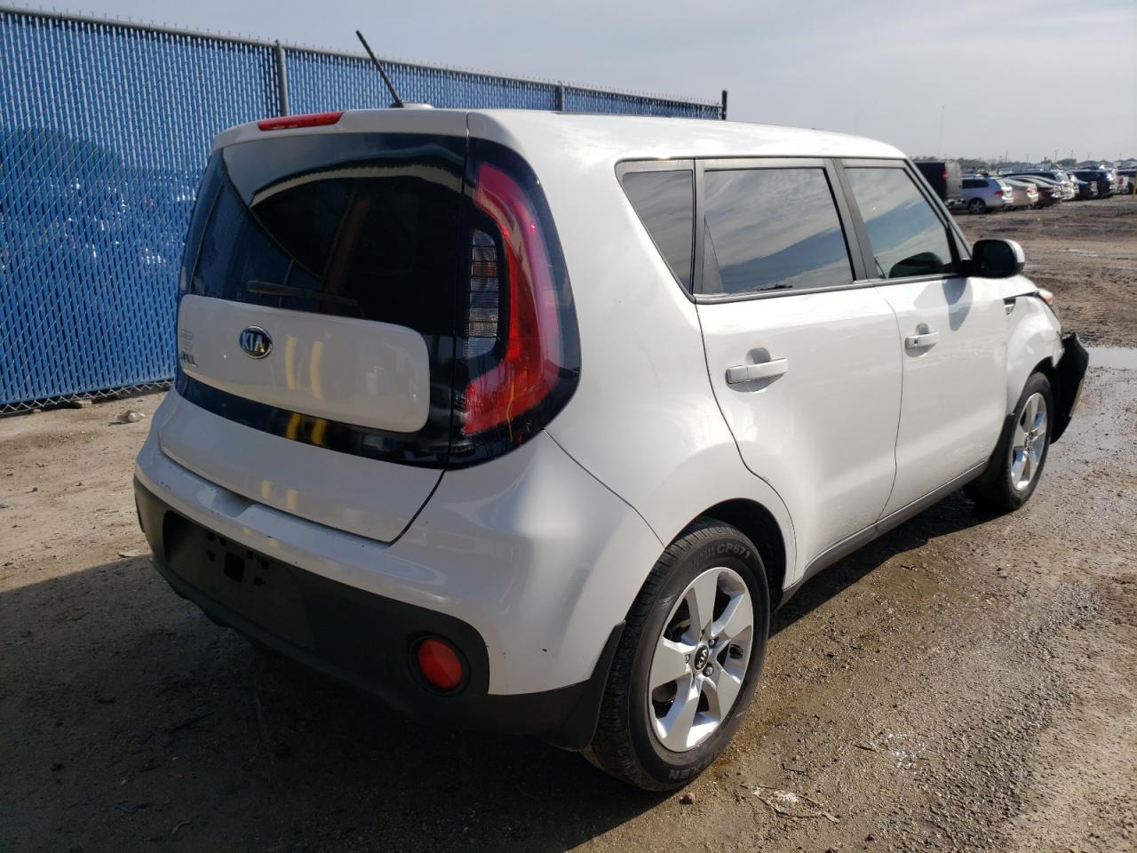 Photo 4 from auction – 2018 KIA SOUL with VIN KNDJN2A24J7516159