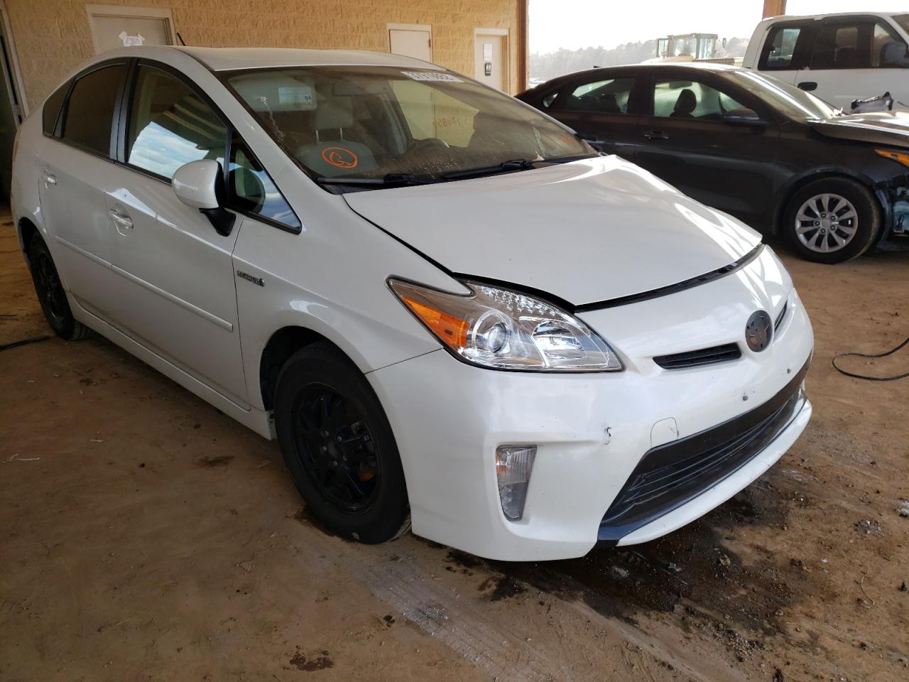 Photo 1 from auction – 2014 TOYOTA PRIUS with VIN JTDKN3DU0E0376231
