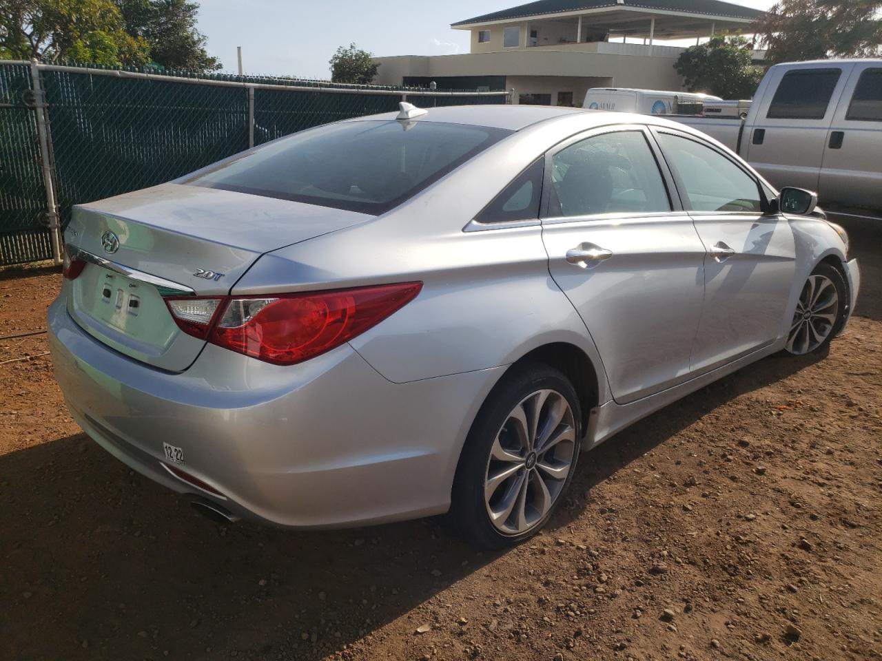 Photo 4 from auction – 2013 HYUNDAI SONATA SE with VIN 5NPEC4AB8DH707165