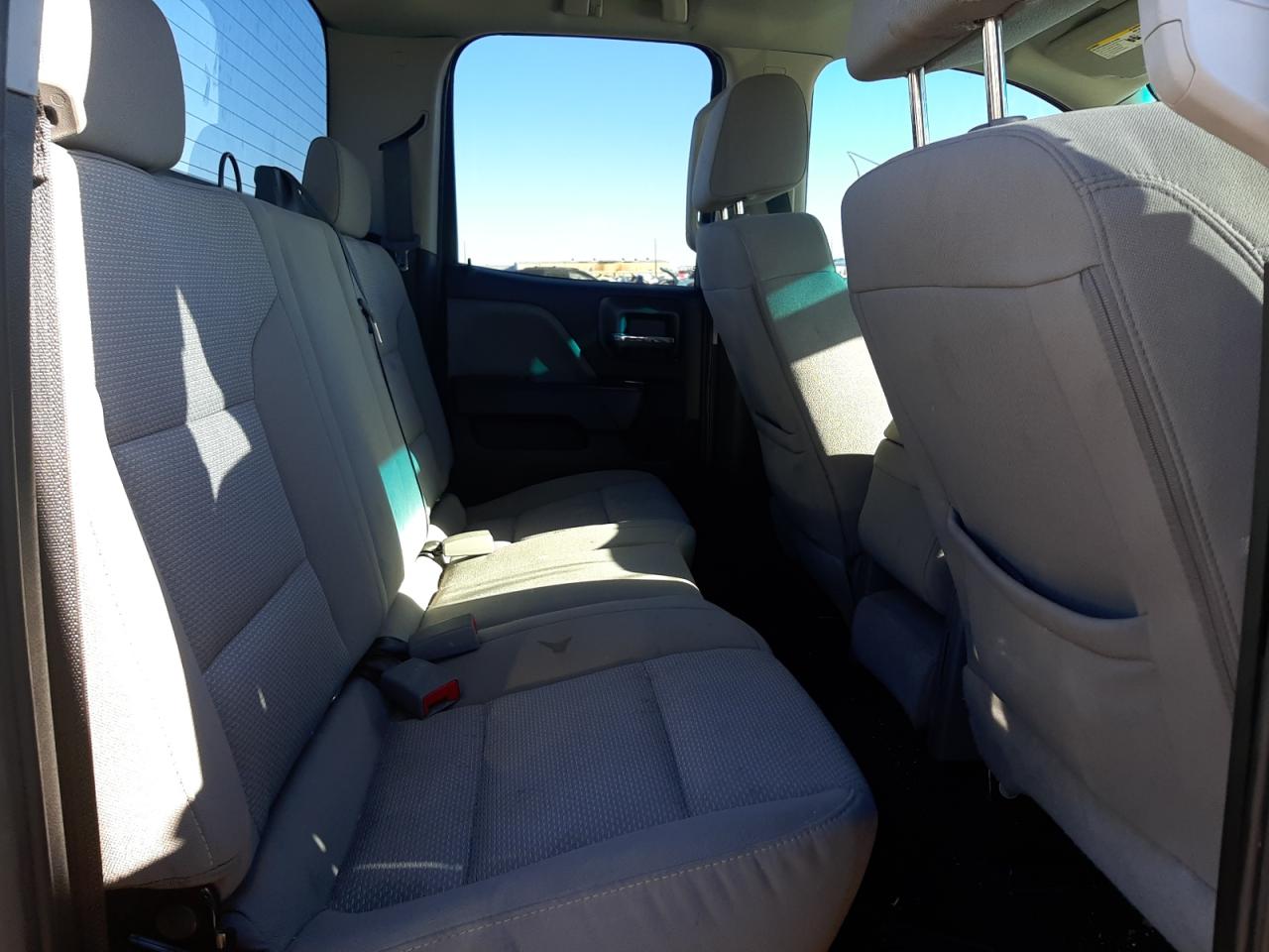 Photo 6 from auction – 2018 CHEVROLET SILVERADO with VIN 1GCRCPEC7JZ367128